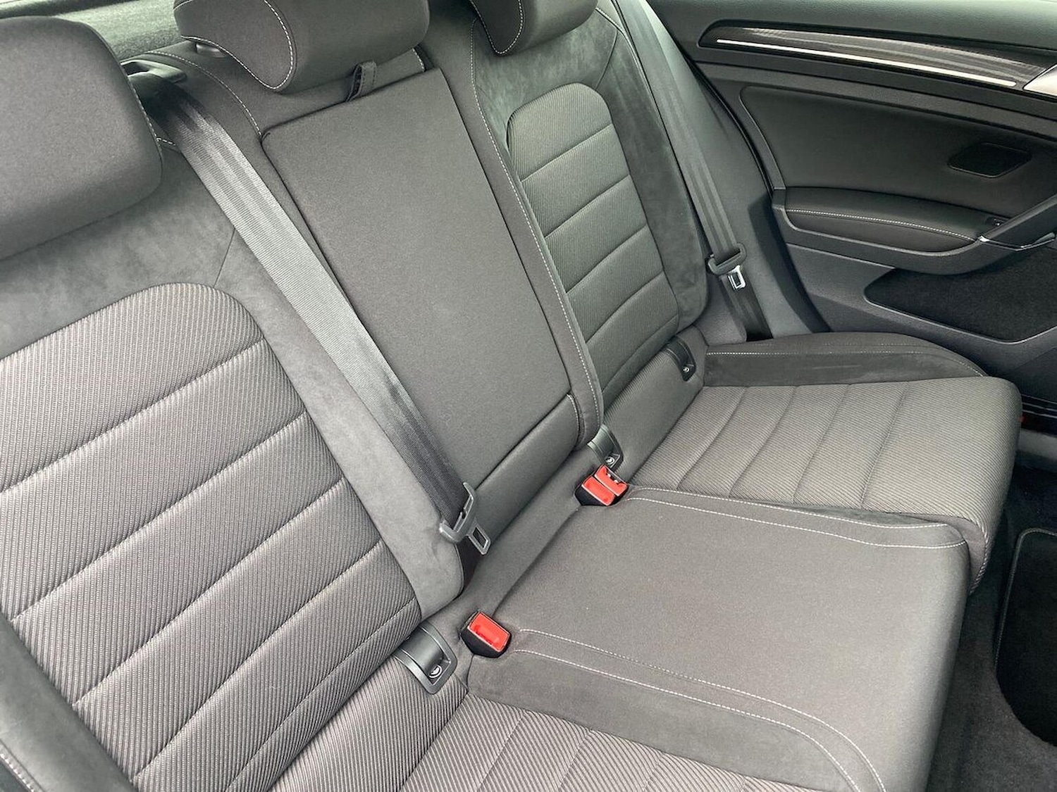 Used Volkswagen Golf 2017 for sale - 76504999: Photo 16