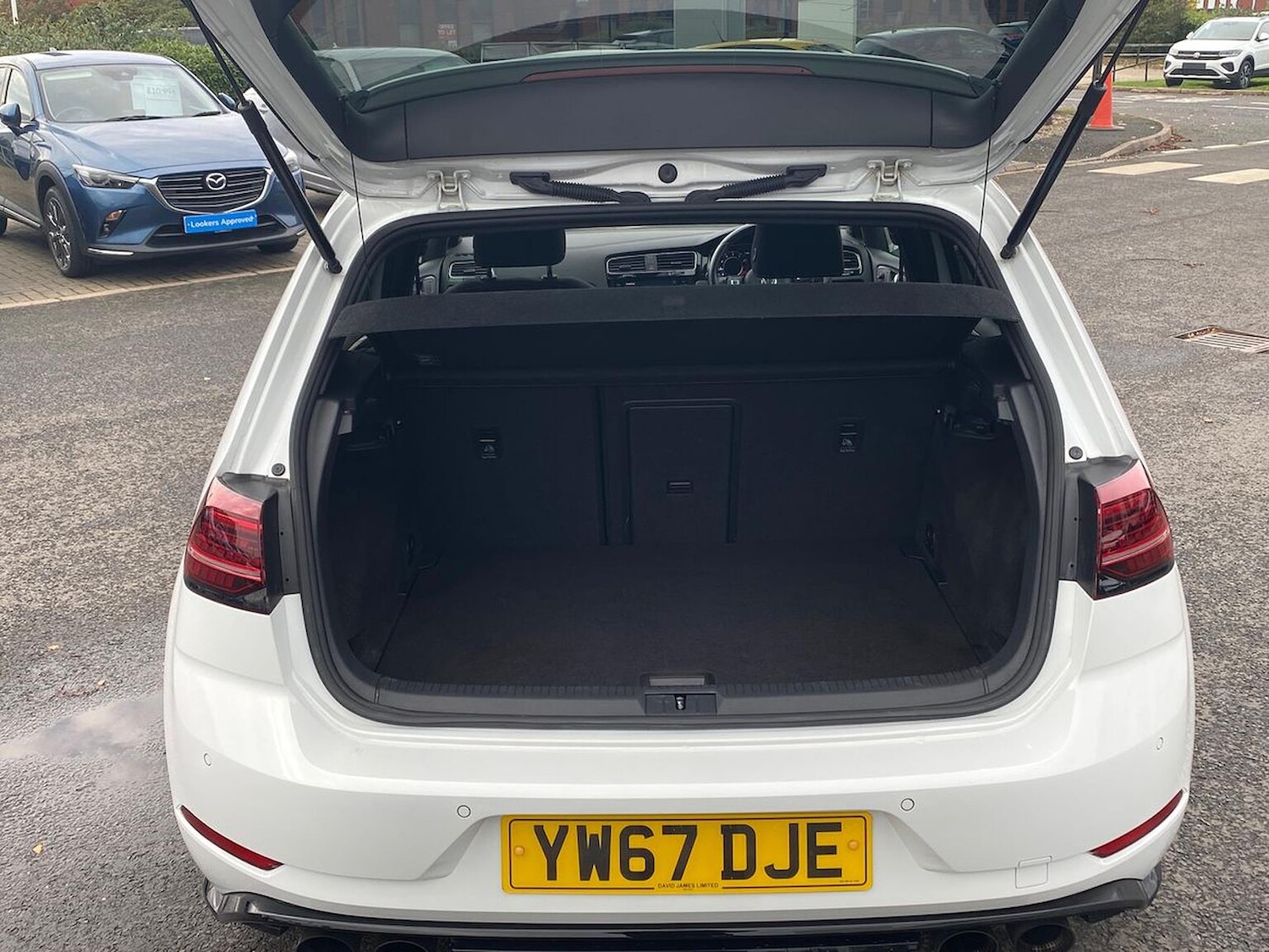 Used Volkswagen Golf 2017 for sale - 76504999: Photo 17