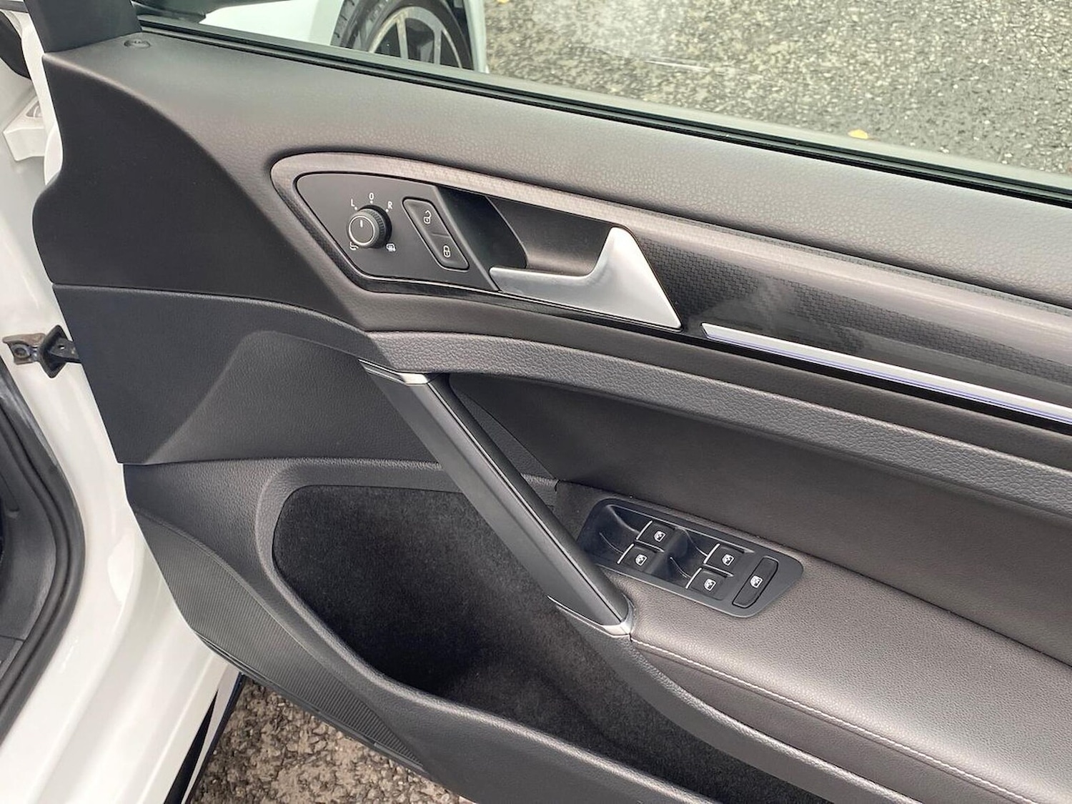 Used Volkswagen Golf 2017 for sale - 76504999: Photo 21