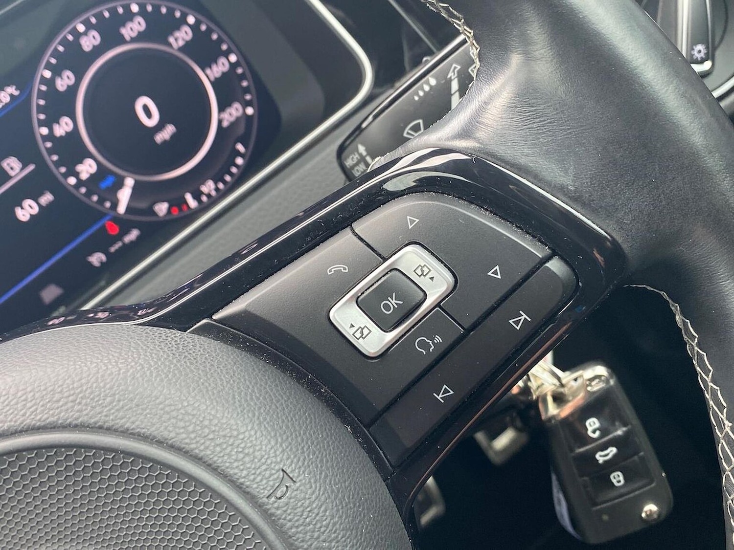 Used Volkswagen Golf 2017 for sale - 76504999: Photo 25