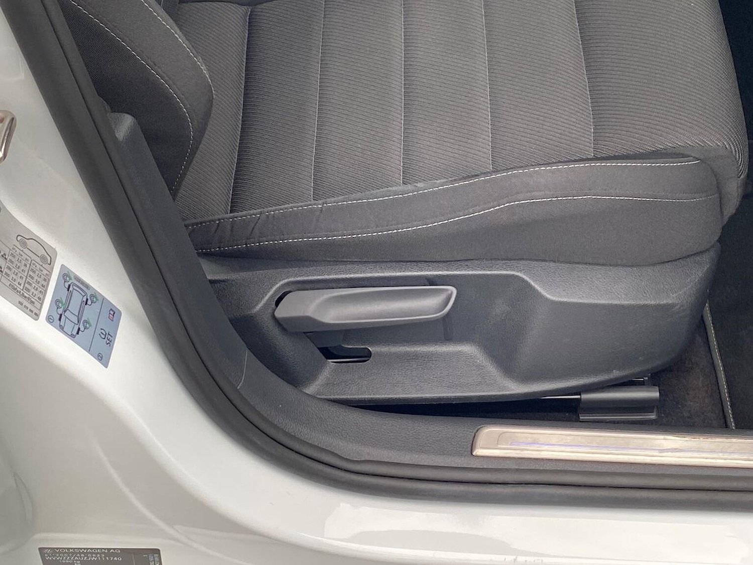 Used Volkswagen Golf 2017 for sale - 76504999: Photo 29