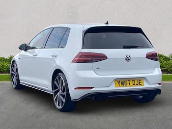 Used Volkswagen Golf 2017 for sale - 76504999: Photo