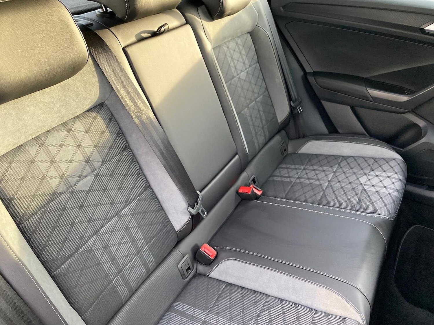 Used Volkswagen T-Roc 2025 for sale - 78026148: Photo 16