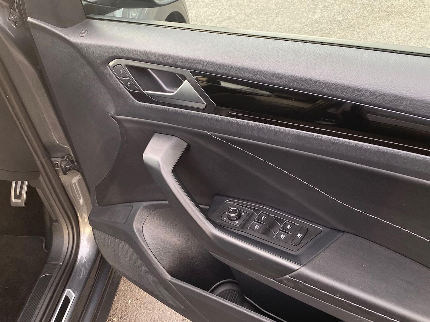 Used Volkswagen T-Roc 2025 for sale - 78026148: Photo 21