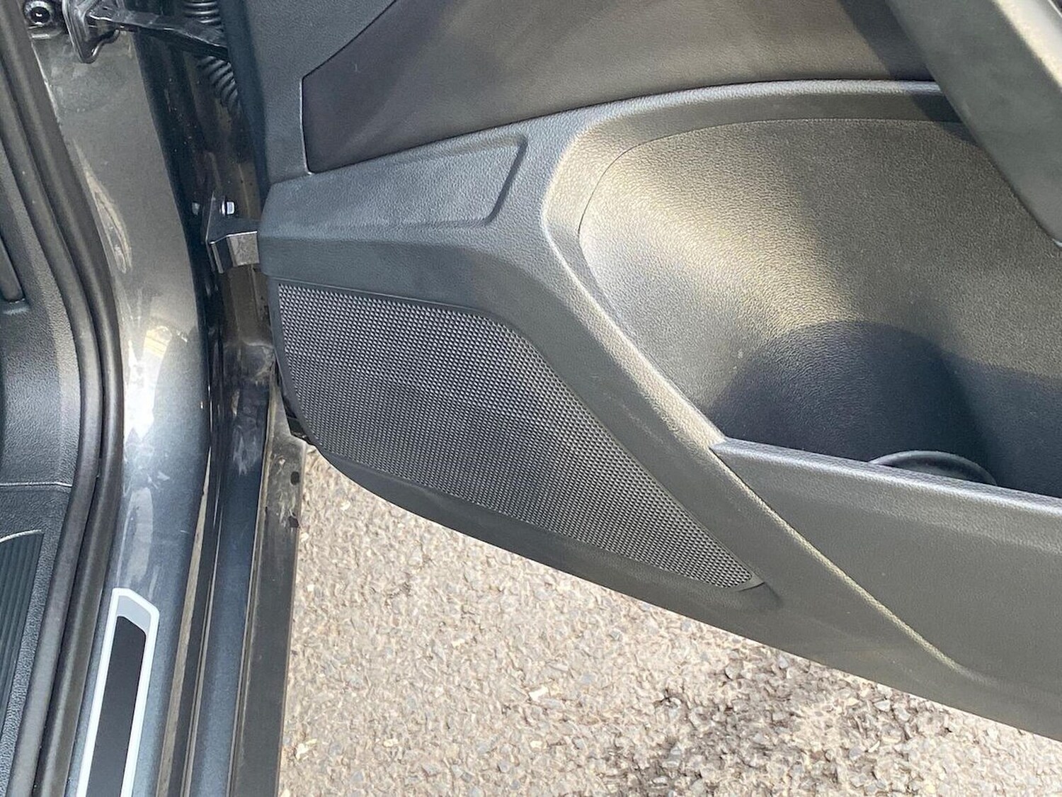 Used Volkswagen T-Roc 2025 for sale - 78026148: Photo 30