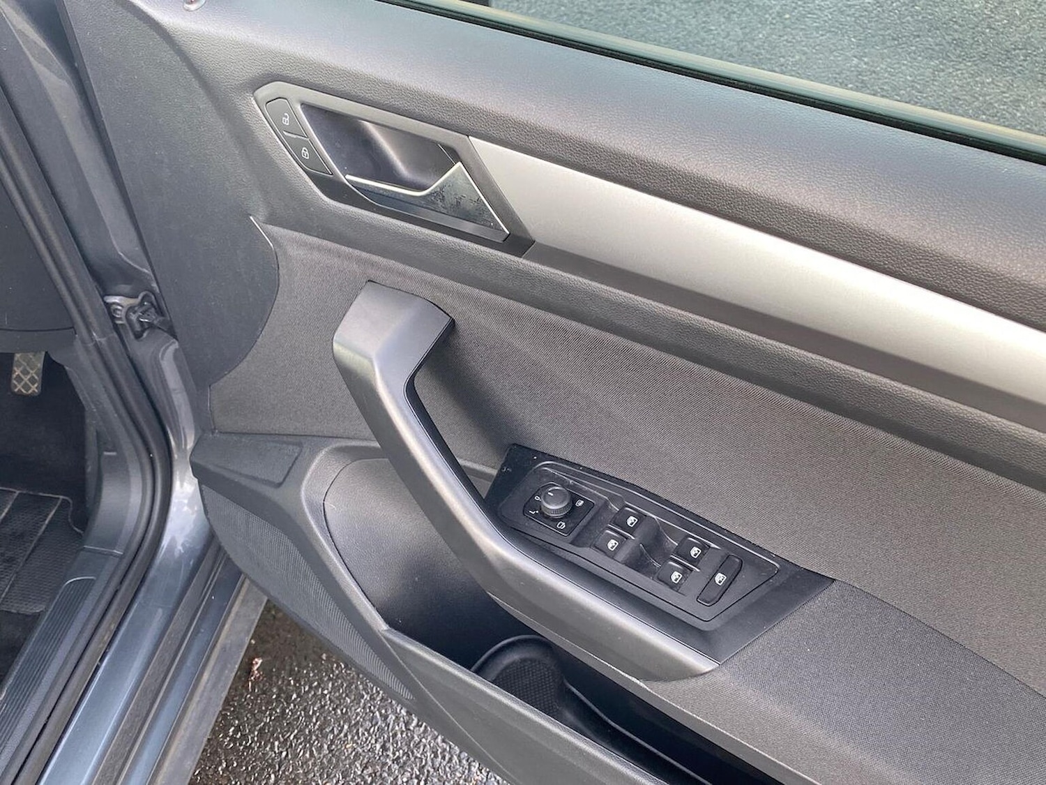 Used Volkswagen T-Roc 2023 for sale - 76464711: Photo 21