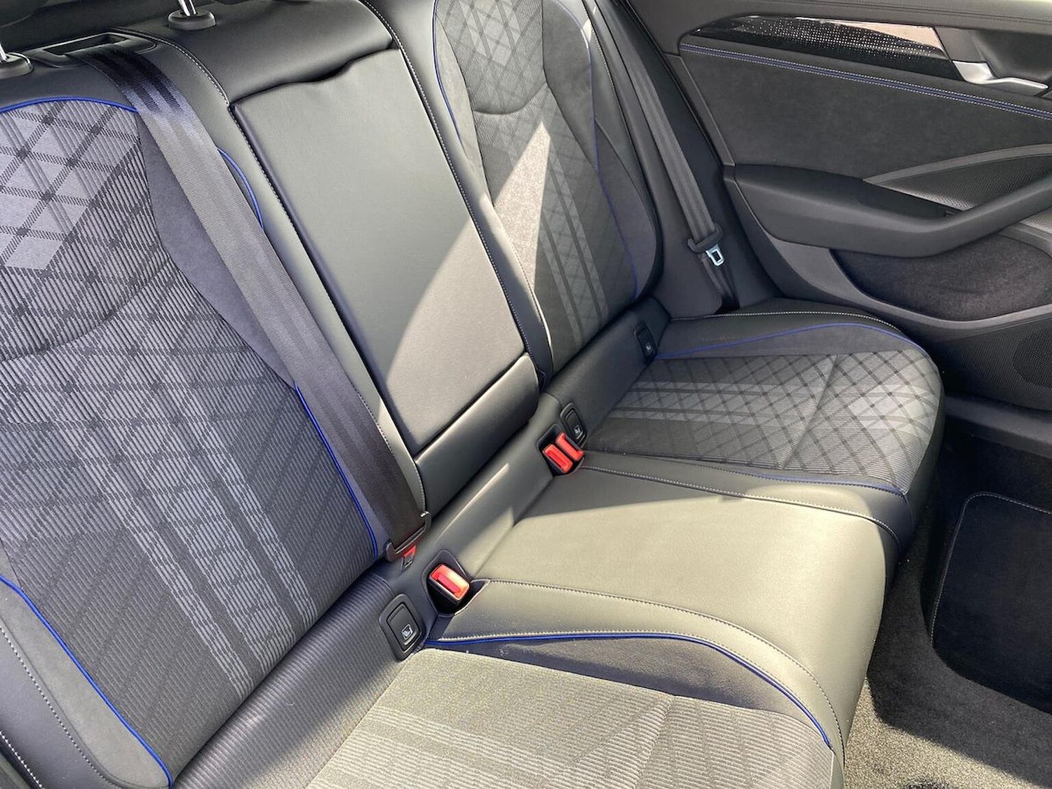 Used Volkswagen Passat 2025 for sale - 77832043: Photo 16