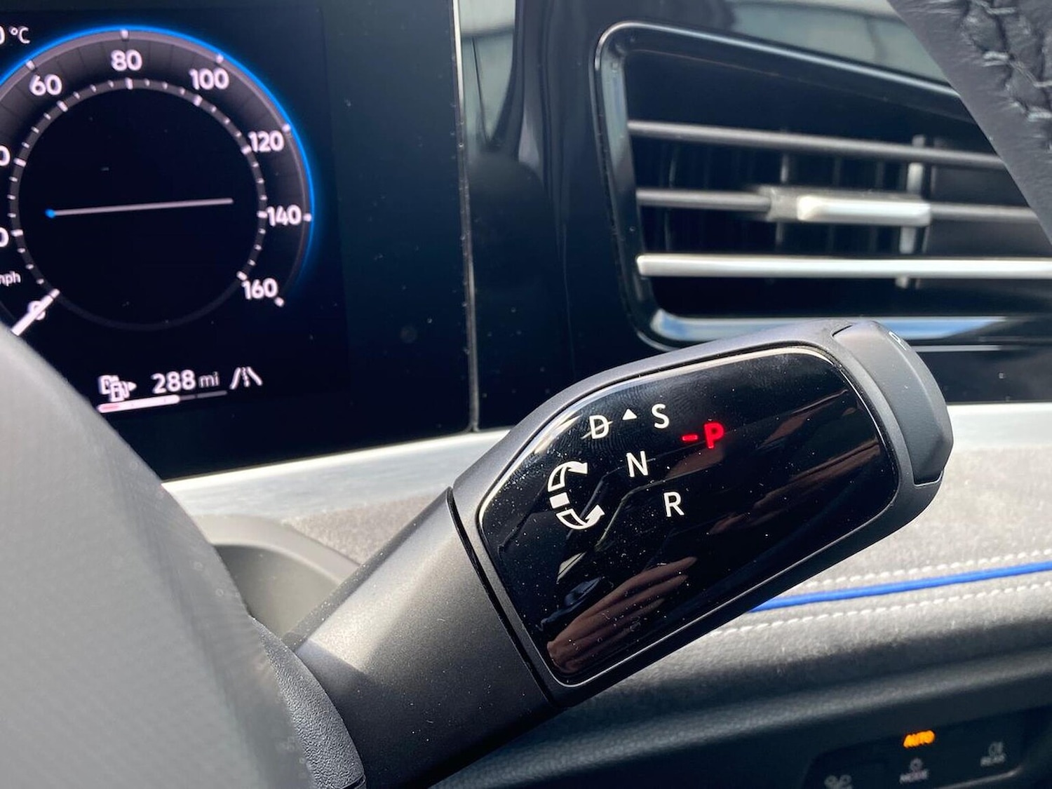 Used Volkswagen Passat 2025 for sale - 77832043: Photo 27