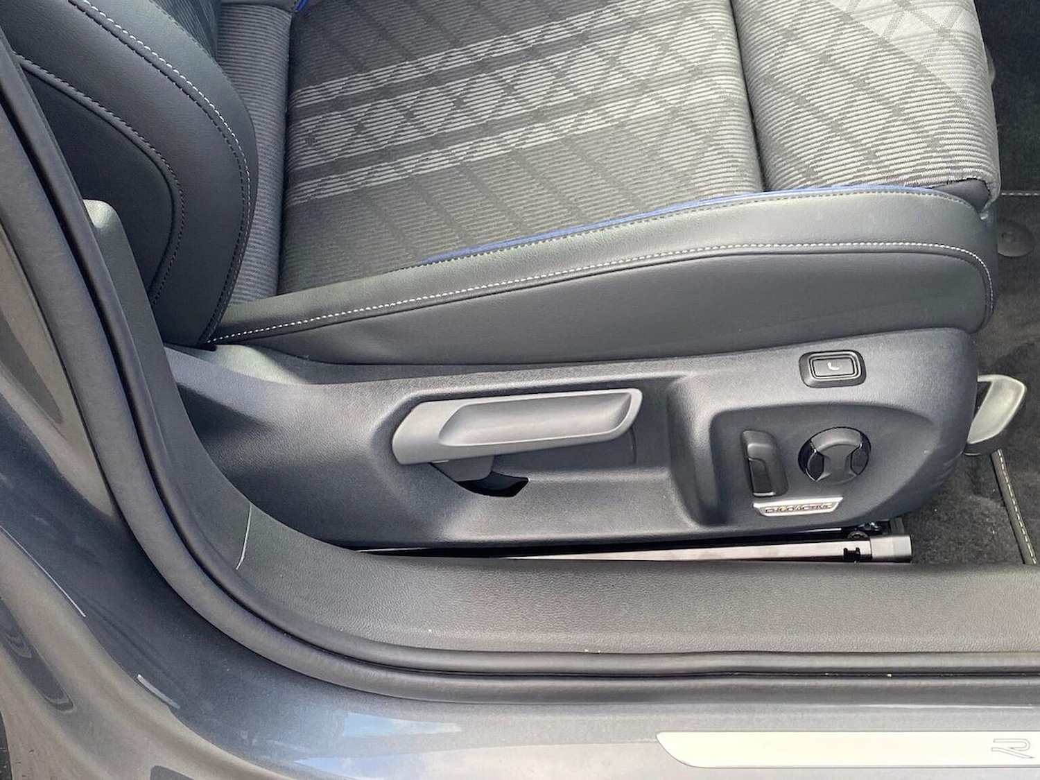 Used Volkswagen Passat 2025 for sale - 77832043: Photo 29