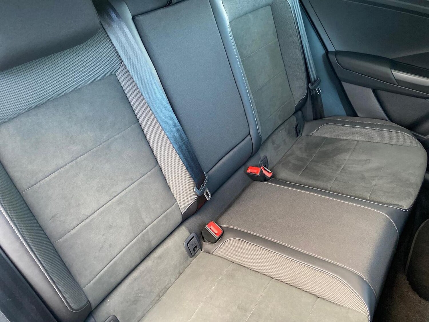 Used Volkswagen T-Roc 2022 for sale - 76637823: Photo 16