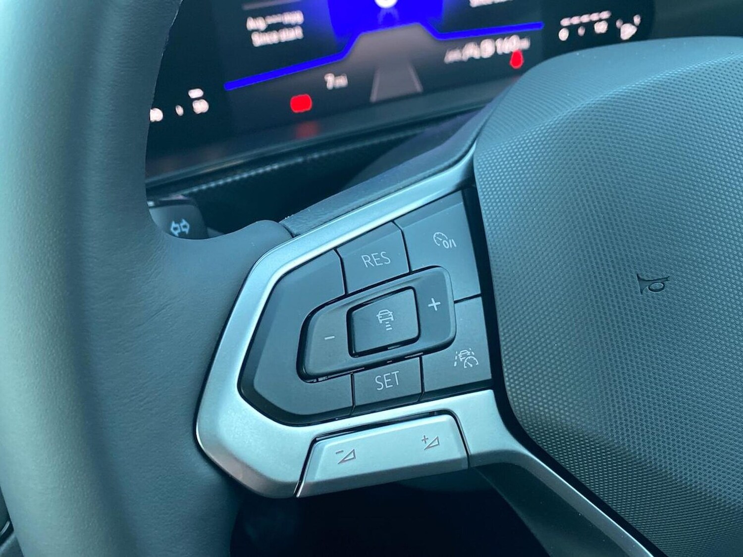 Used Volkswagen T-Cross 2025 for sale - 77488086: Photo 25