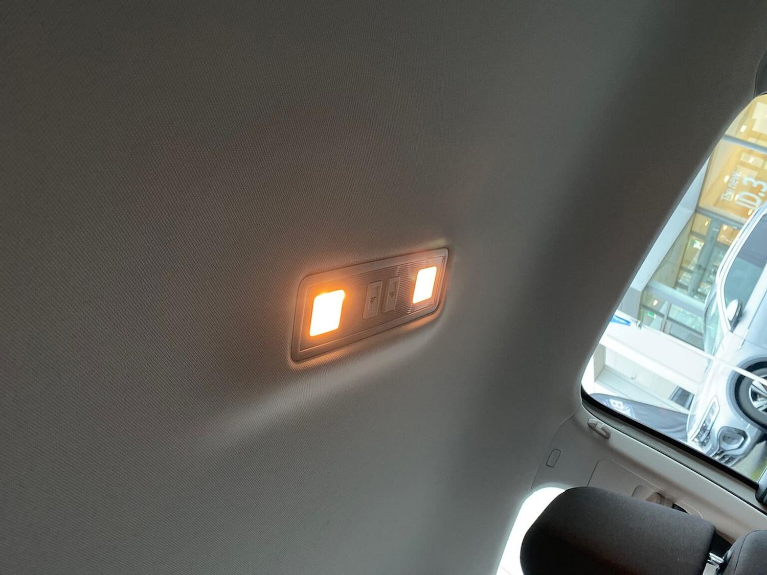 Used Volkswagen Polo 2022 for sale - 77034661: Photo 32