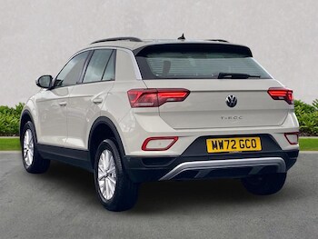 Used Volkswagen T-Roc 2022 for sale - 77001854: Photo