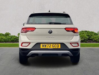 Used Volkswagen T-Roc 2022 for sale - 77001854: Photo