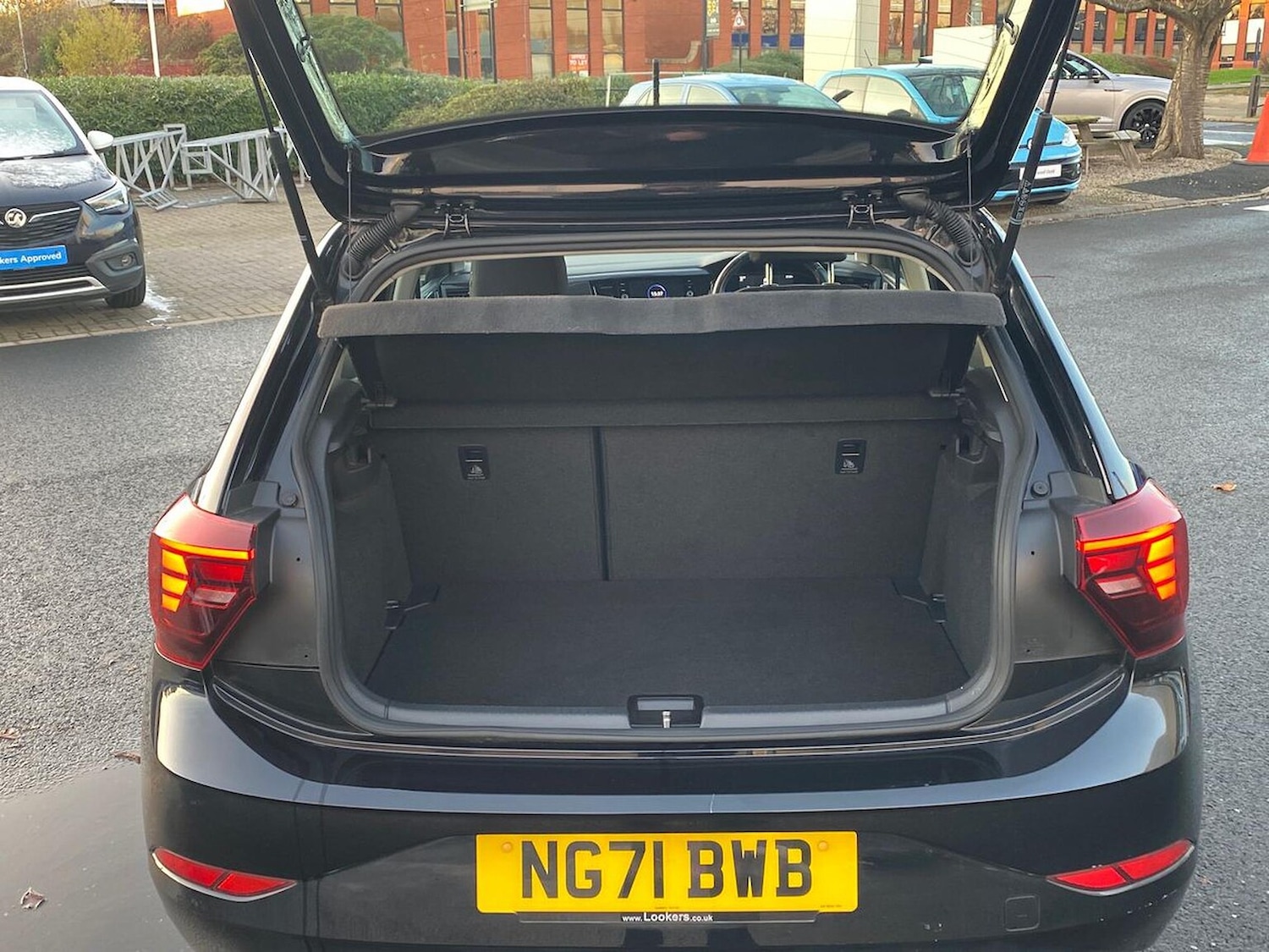 Used Volkswagen Polo 2021 for sale - 76643659: Photo 17