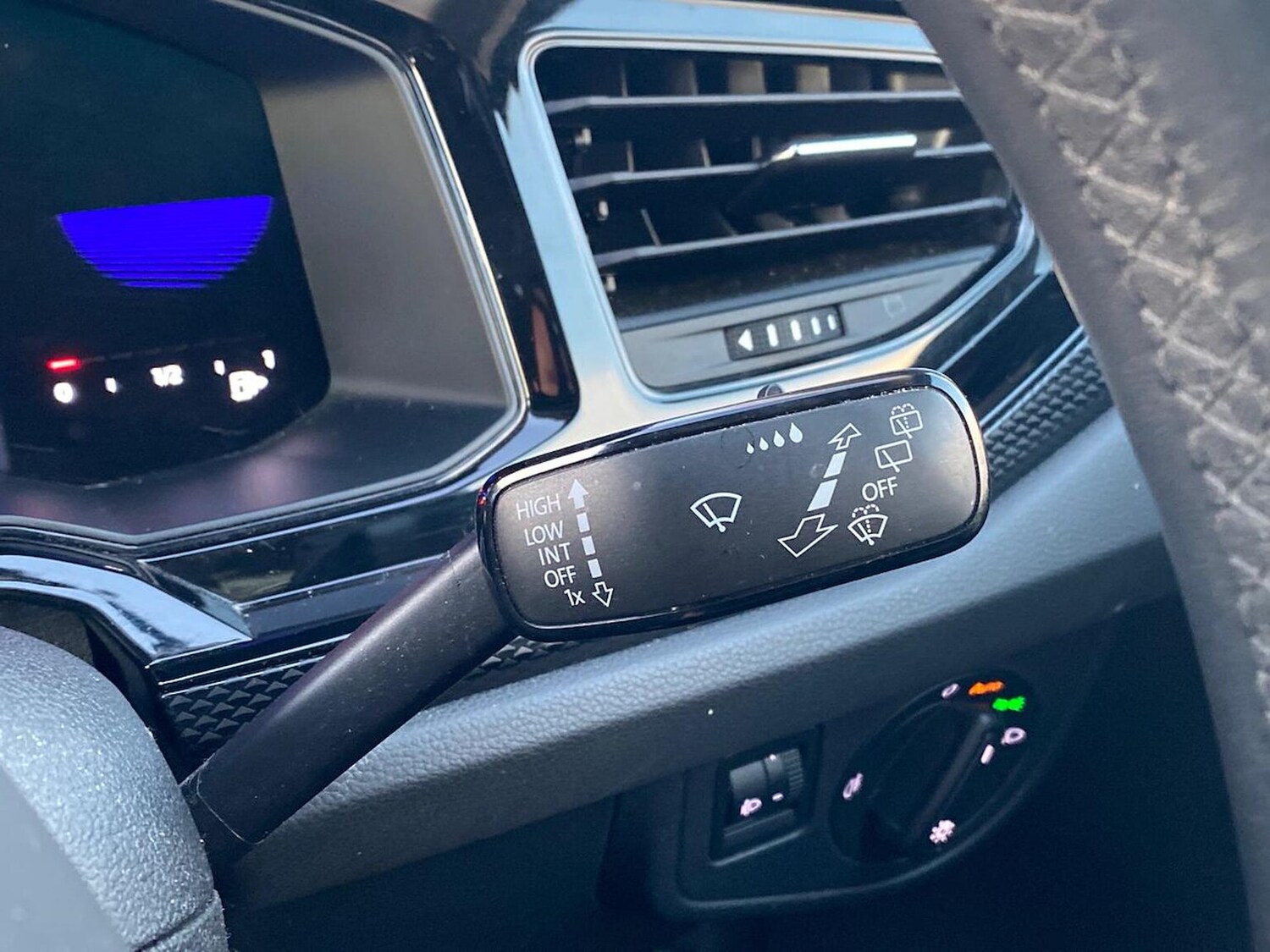 Used Volkswagen Polo 2021 for sale - 76643659: Photo 25