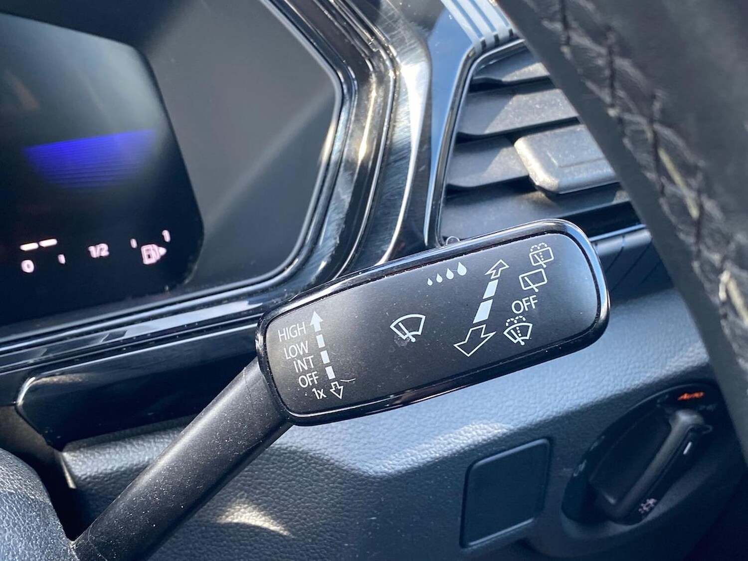 Used Volkswagen T-Cross 2023 for sale - 78195018: Photo 26