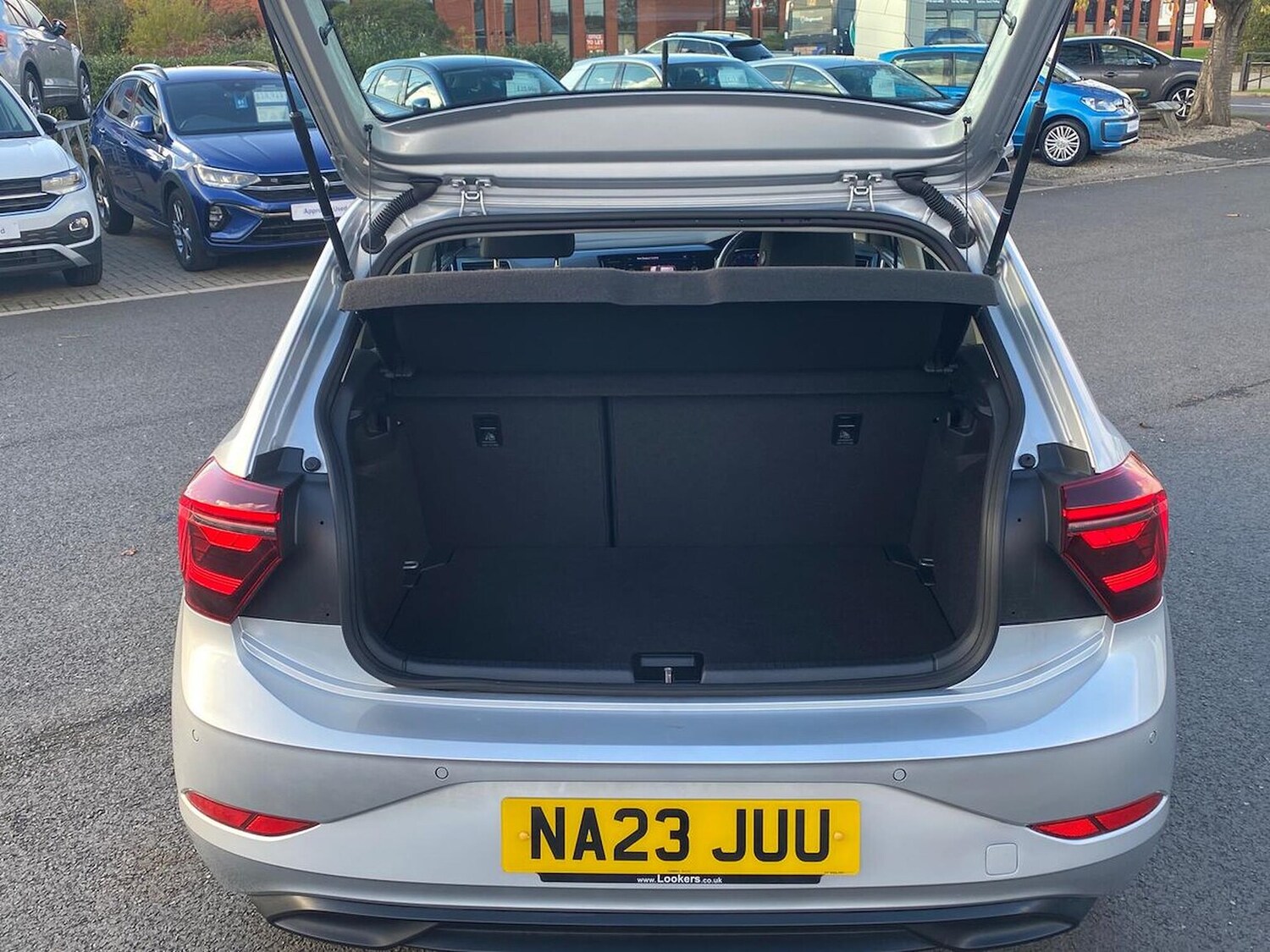 Used Volkswagen Polo 2023 for sale - 76437296: Photo 17