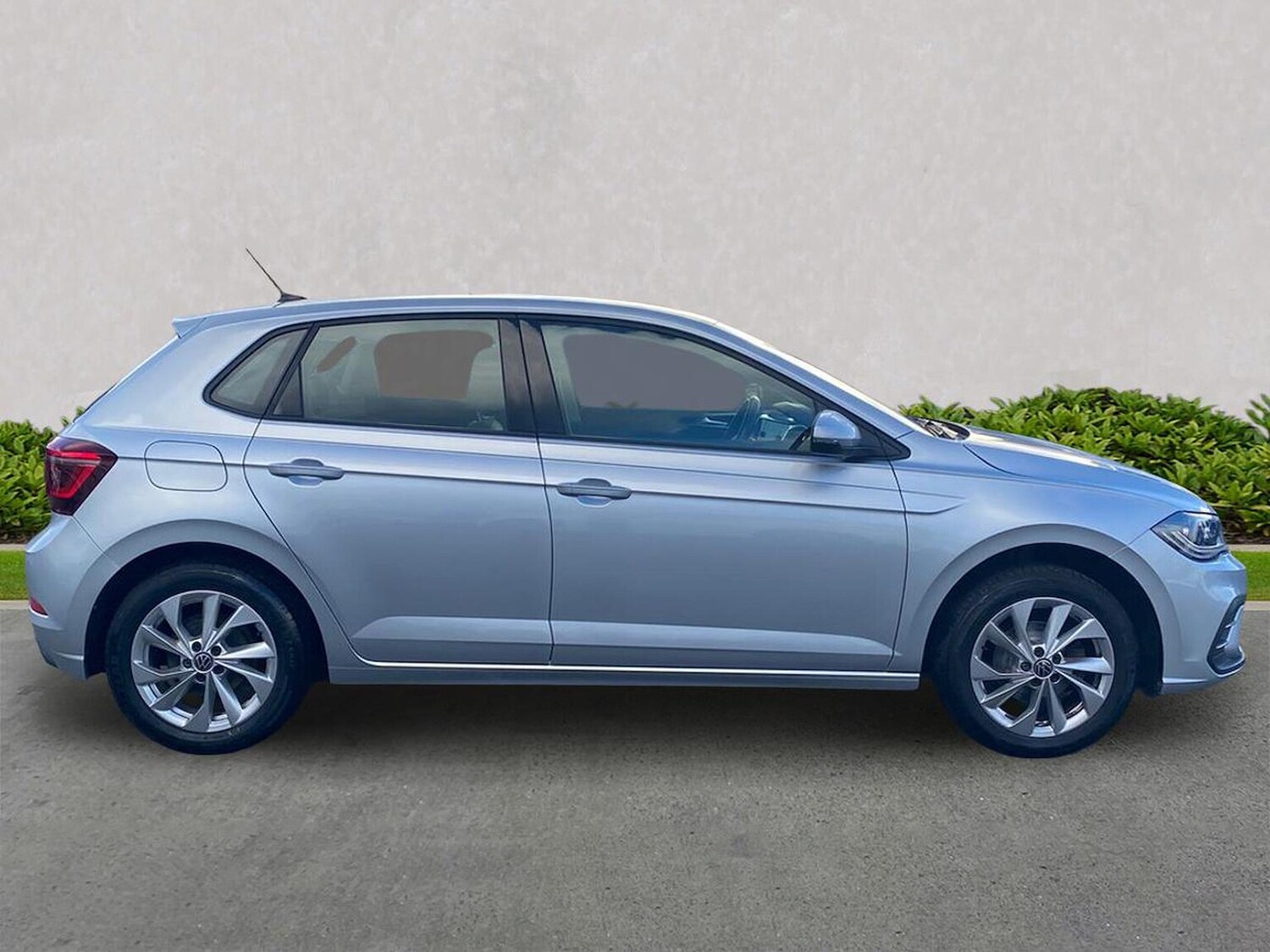 Used Volkswagen Polo 2023 for sale - 76437296: Photo 3