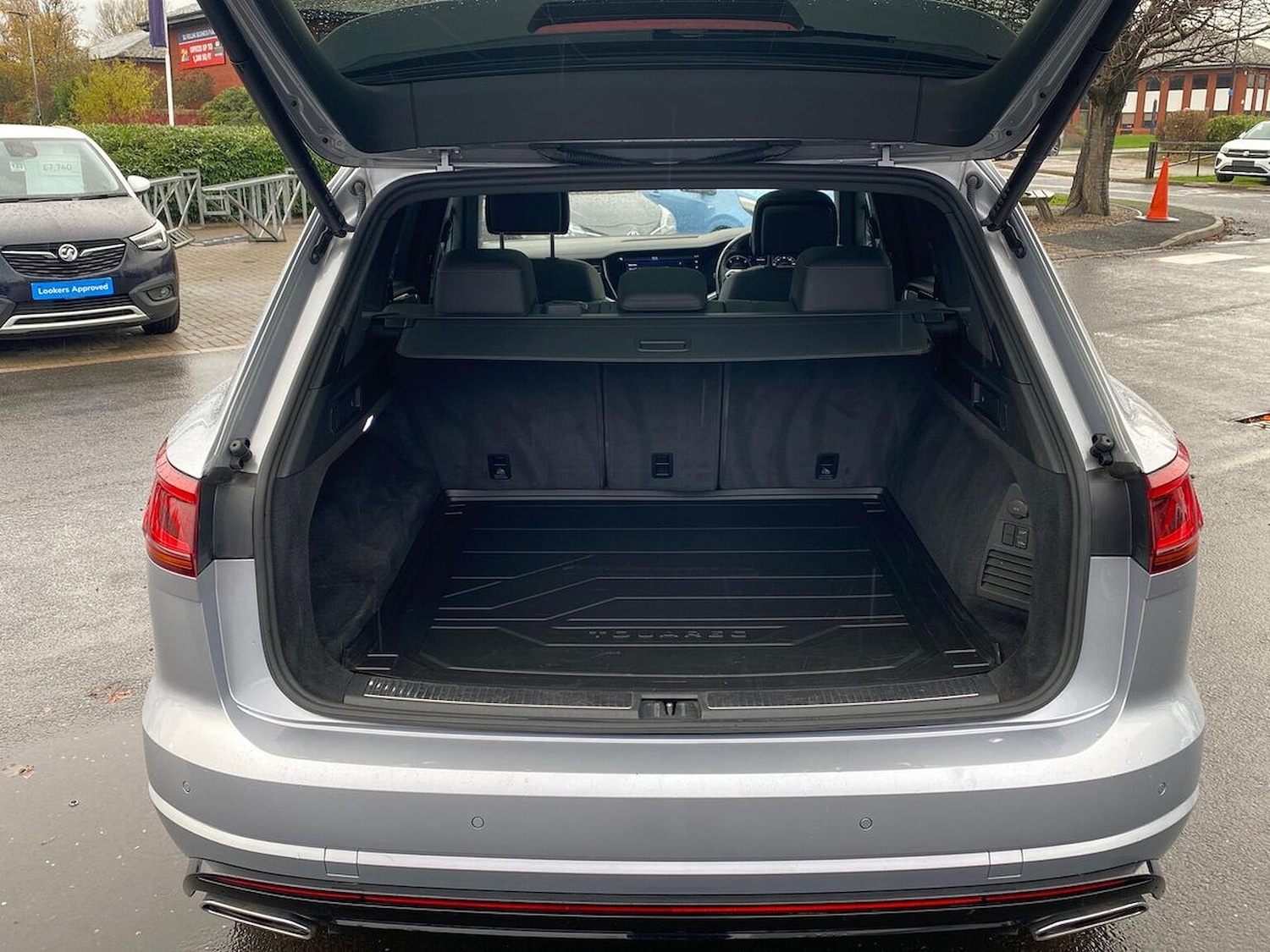 Used Volkswagen Touareg 2022 for sale - 76637820: Photo 17