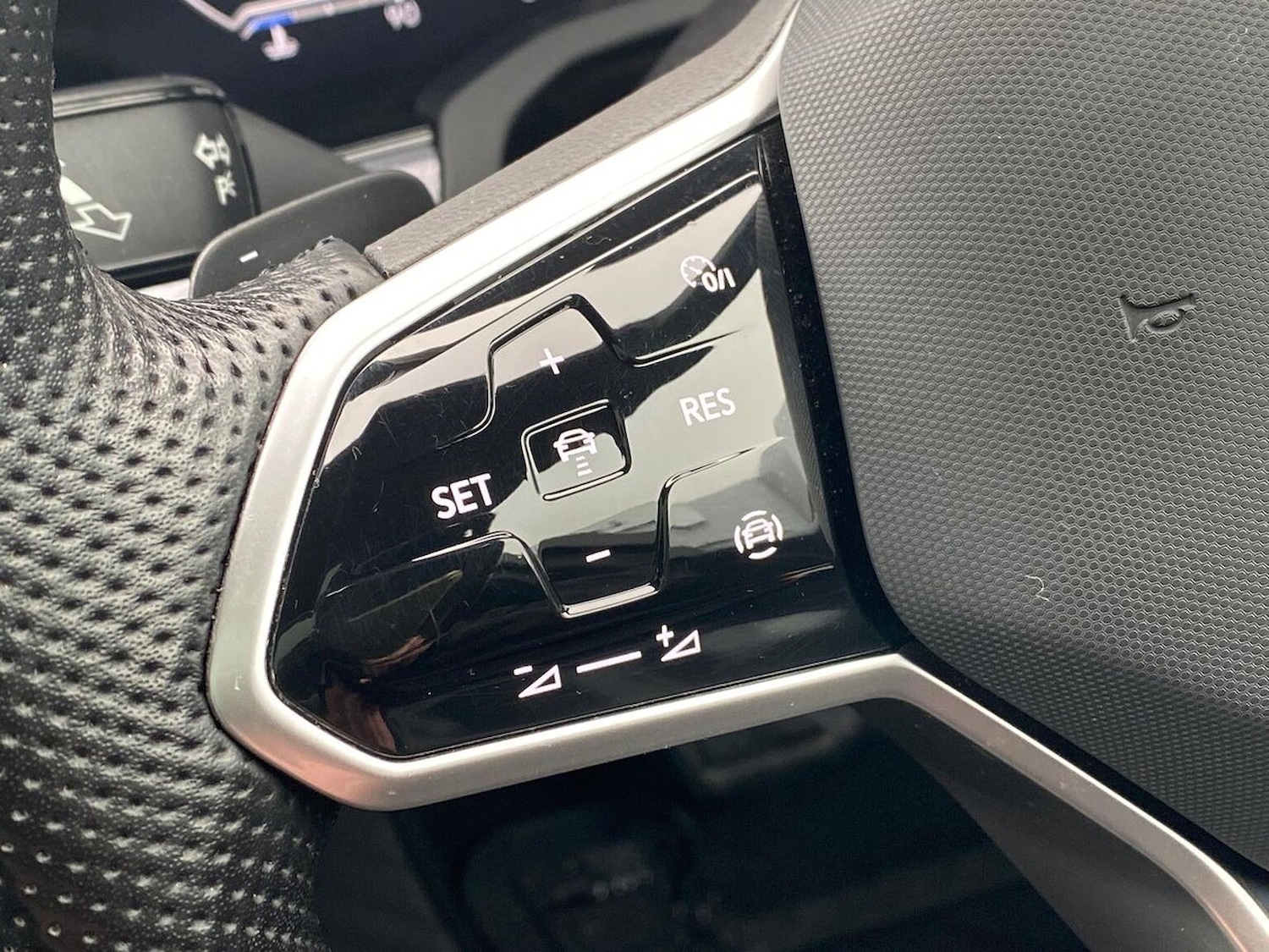 Used Volkswagen Touareg 2022 for sale - 76637820: Photo 26