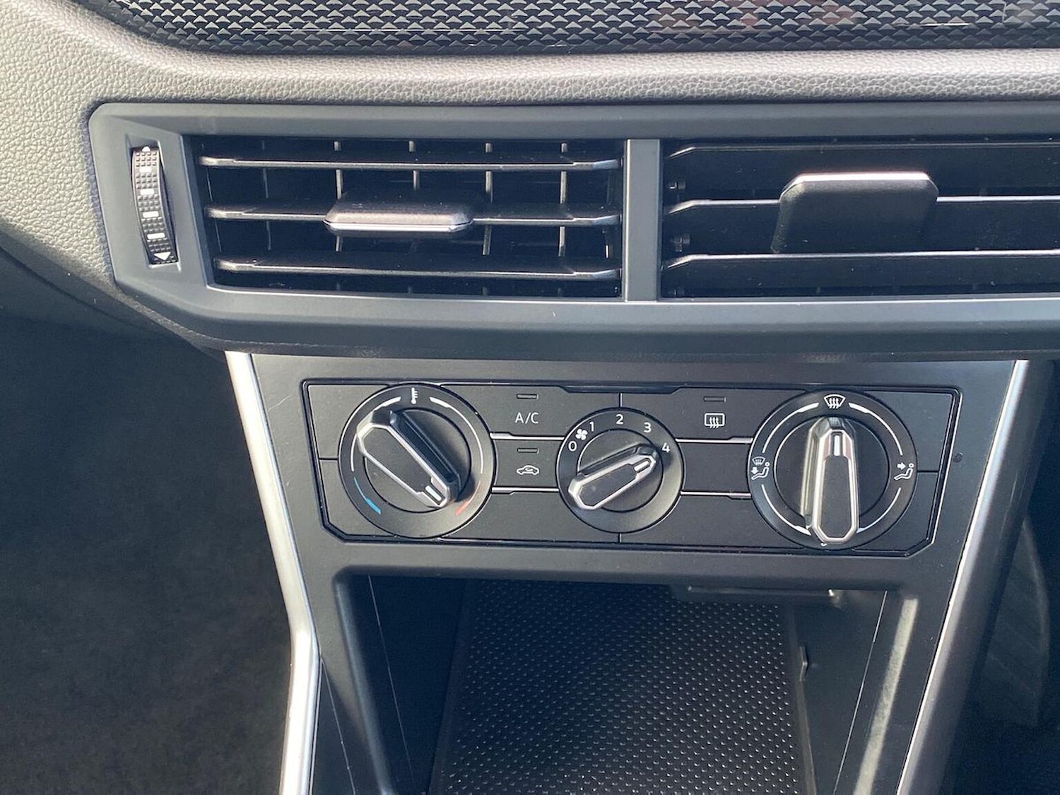 Used Volkswagen Polo 2022 for sale - 76809425: Photo 12