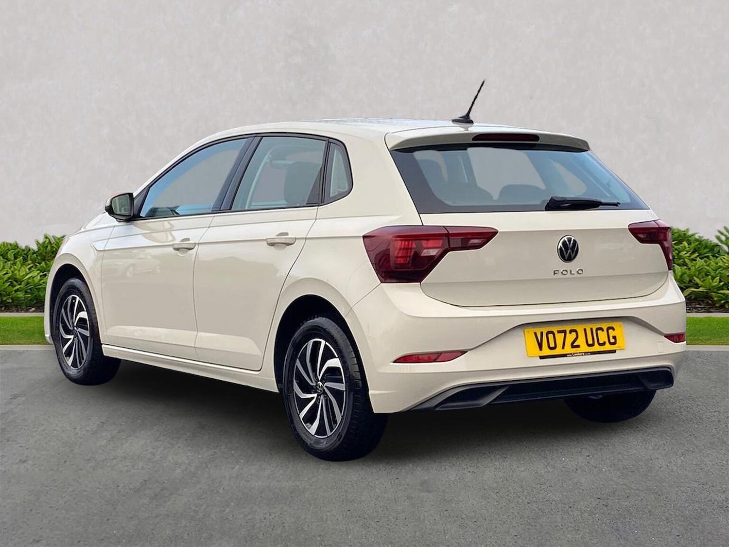 Used Volkswagen Polo 2022 for sale - 76809425: Photo 2