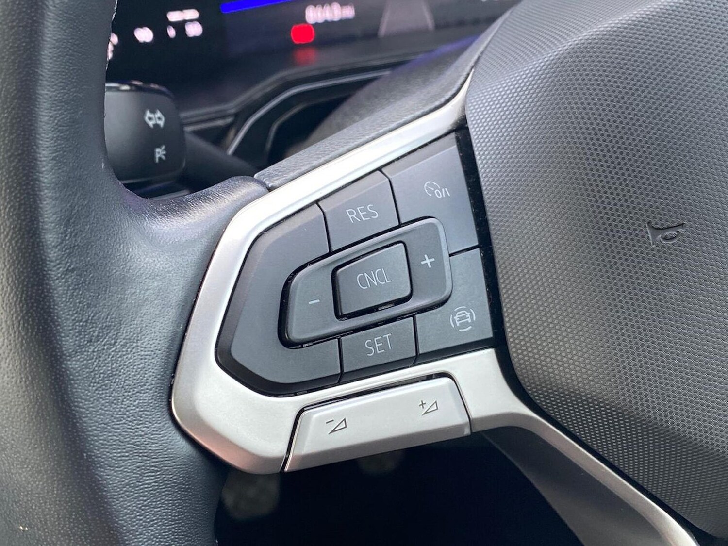 Used Volkswagen Polo 2022 for sale - 76809425: Photo 24