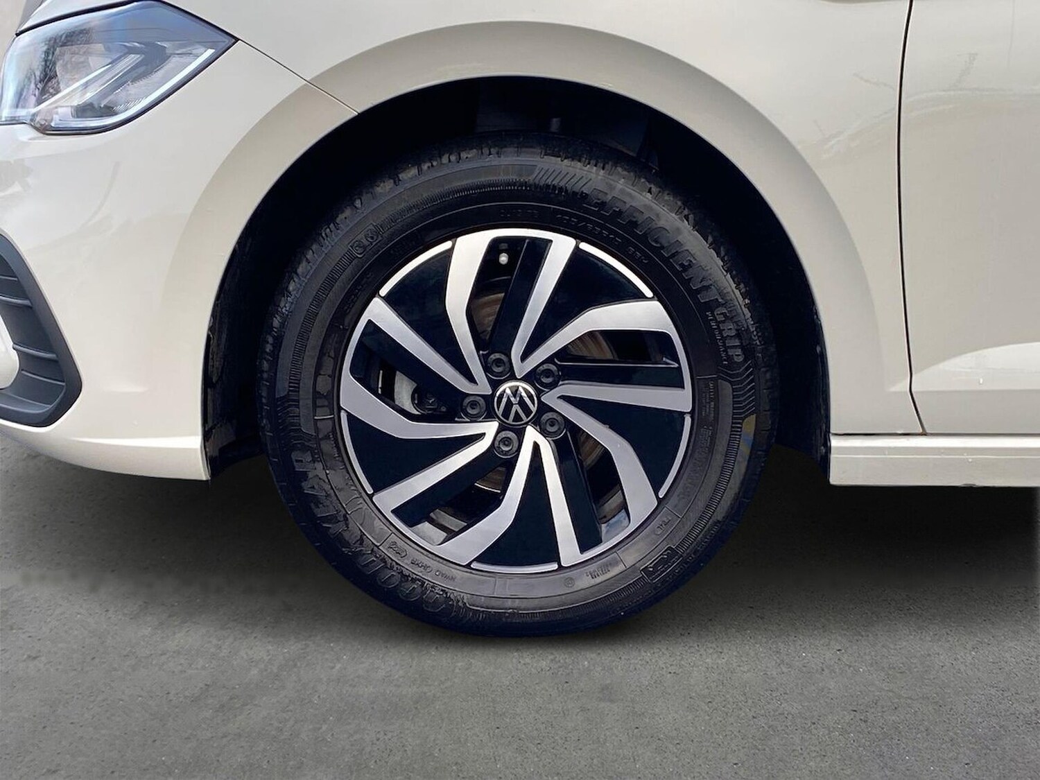 Used Volkswagen Polo 2022 for sale - 76809425: Photo 6