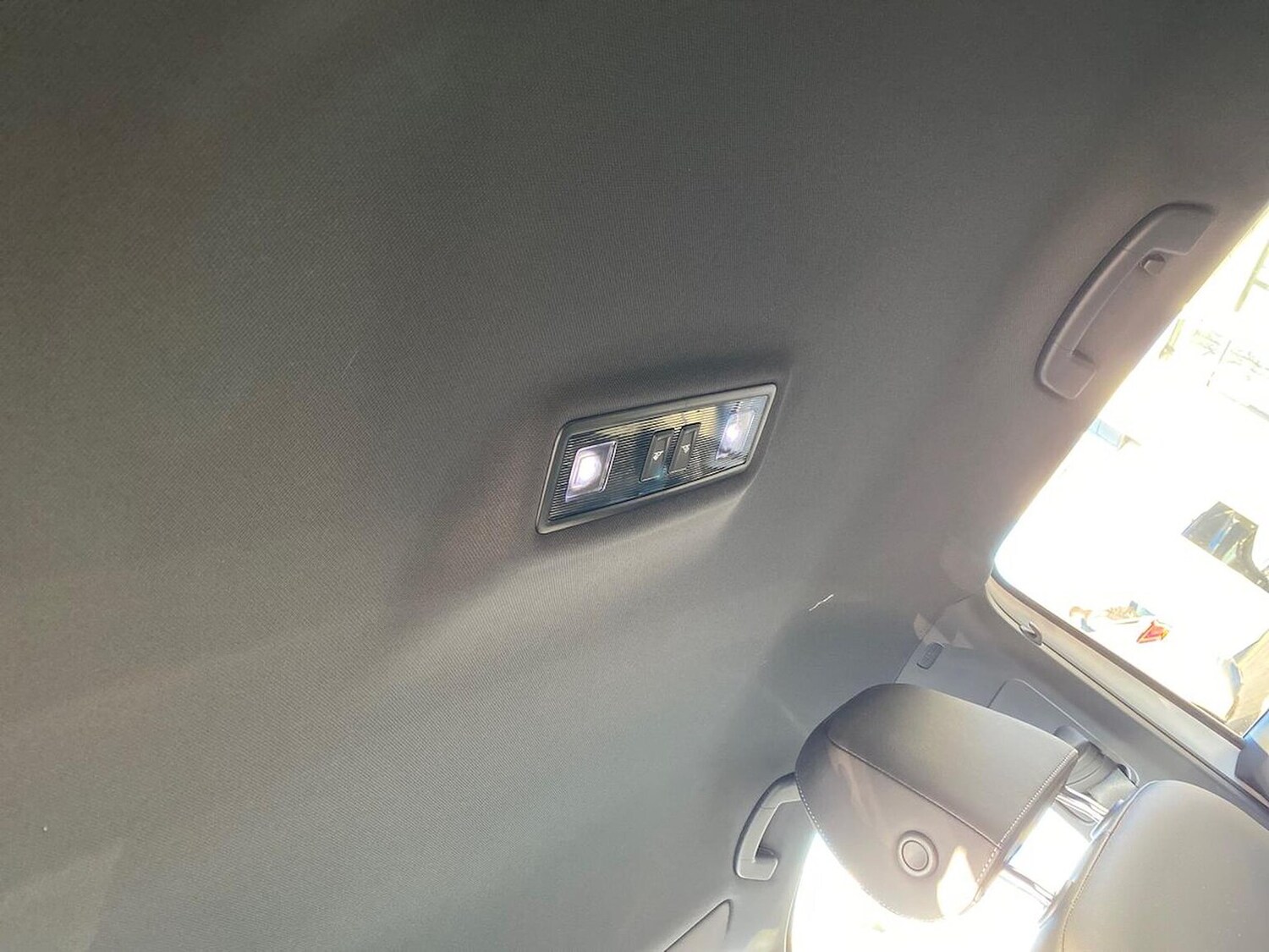 Used Volkswagen T-Roc 2023 for sale - 76821697: Photo 31