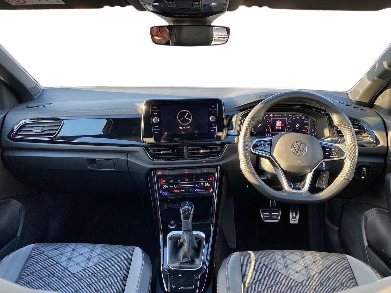 Used Volkswagen T-Roc 2023 for sale - 76821697: Photo 8