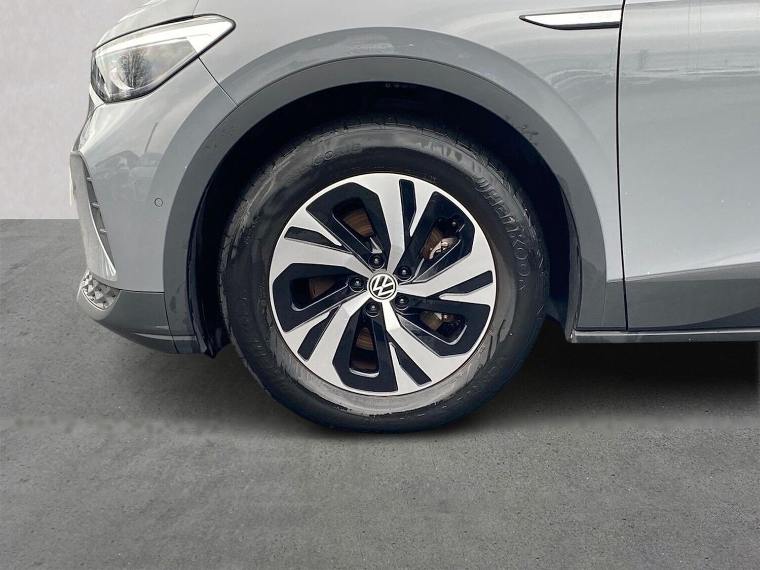 Used Volkswagen ID.4 2023 for sale - 77001856: Photo 6