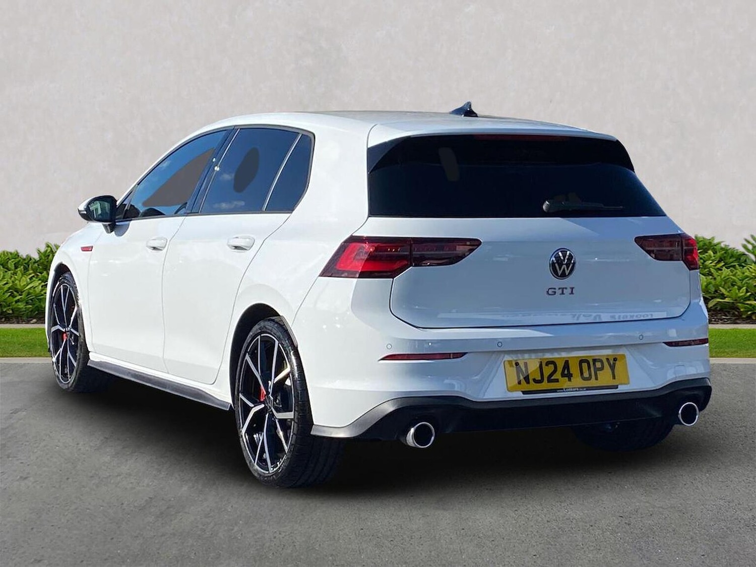Used Volkswagen Golf 2024 for sale - 76093624: Photo 2