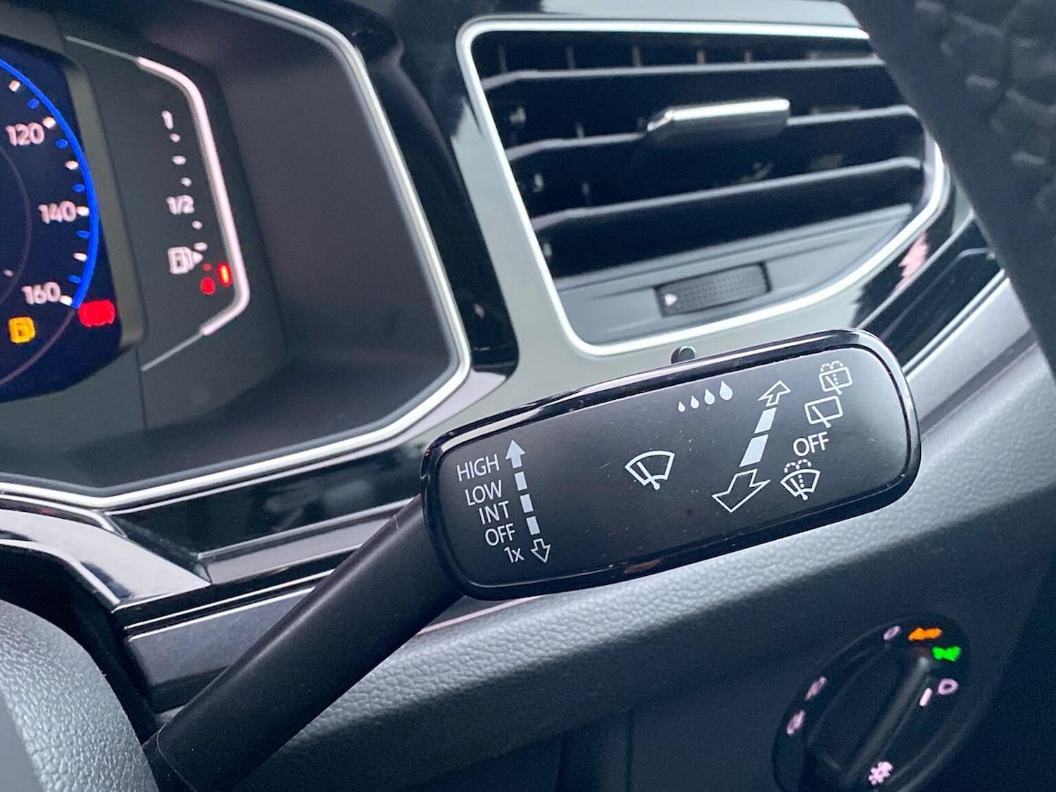 Used Volkswagen Polo 2024 for sale - 76832045: Photo 27