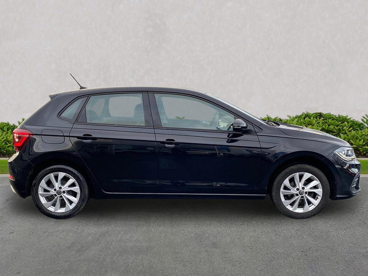 Used Volkswagen Polo 2024 for sale - 76832045: Photo 3