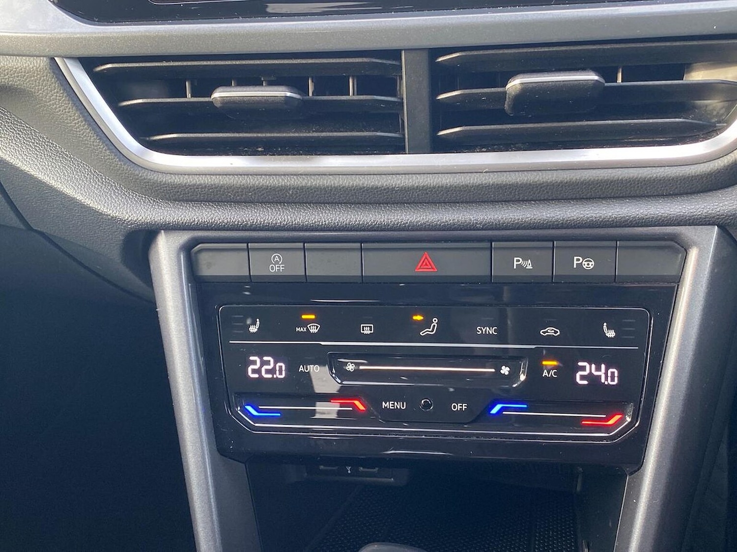 Used Volkswagen T-Roc 2022 for sale - 76986995: Photo 12