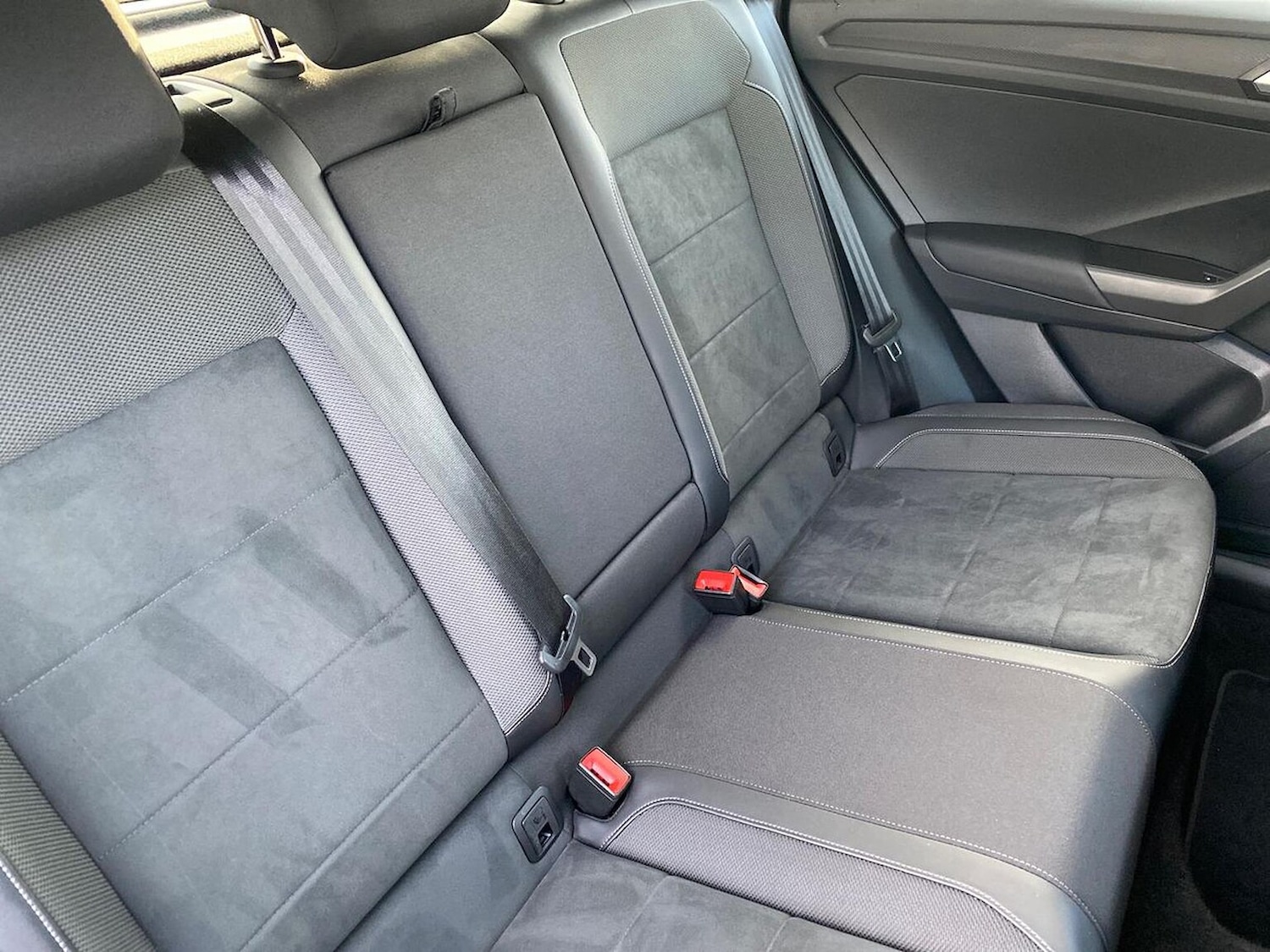 Used Volkswagen T-Roc 2022 for sale - 76986995: Photo 16