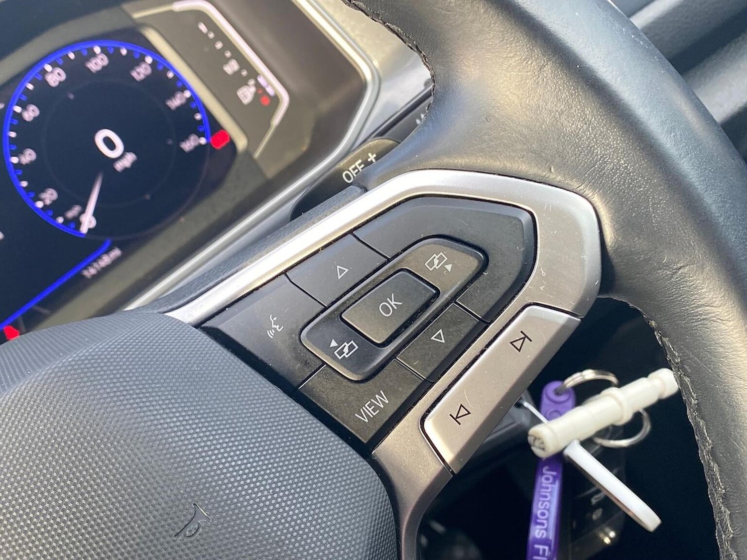 Used Volkswagen T-Roc 2022 for sale - 76986995: Photo 25