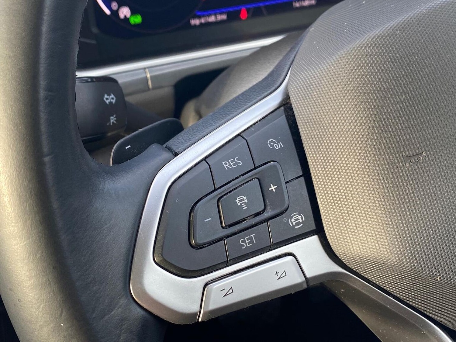 Used Volkswagen T-Roc 2022 for sale - 76986995: Photo 26