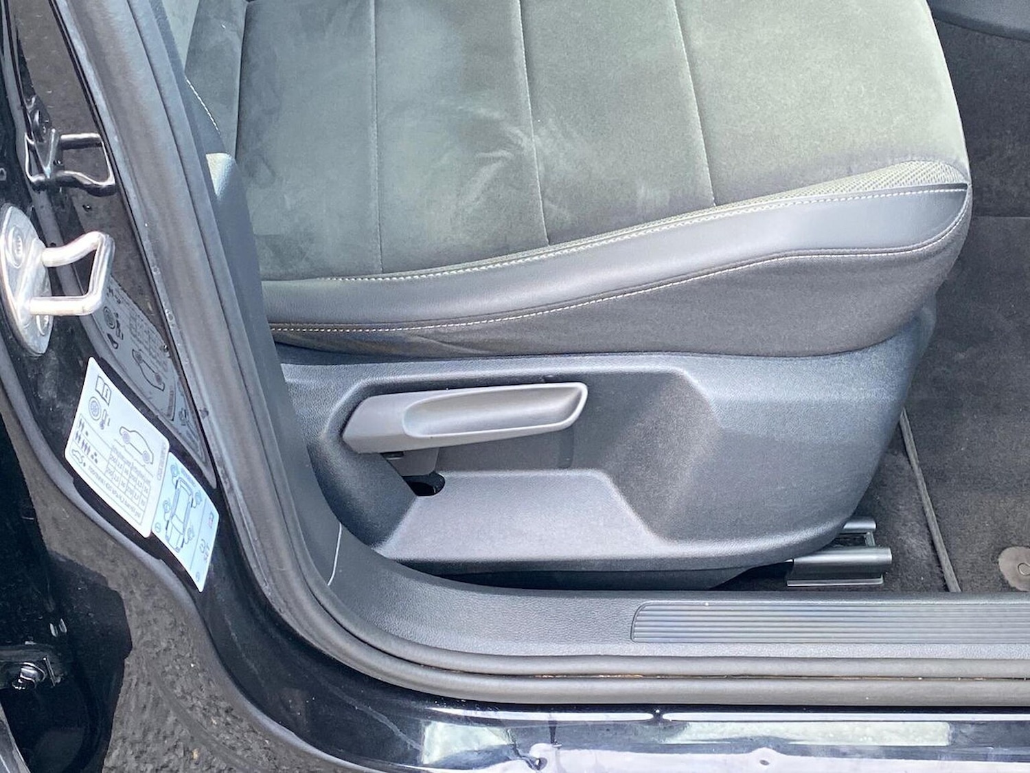 Used Volkswagen T-Roc 2022 for sale - 76986995: Photo 29