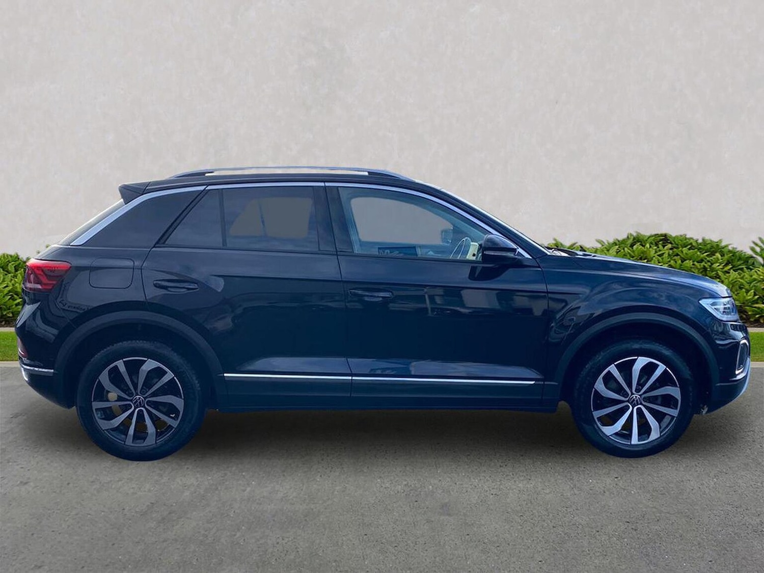 Used Volkswagen T-Roc 2022 for sale - 76986995: Photo 3