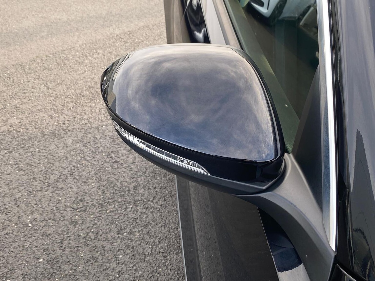 Used Volkswagen T-Roc 2022 for sale - 76986995: Photo 37