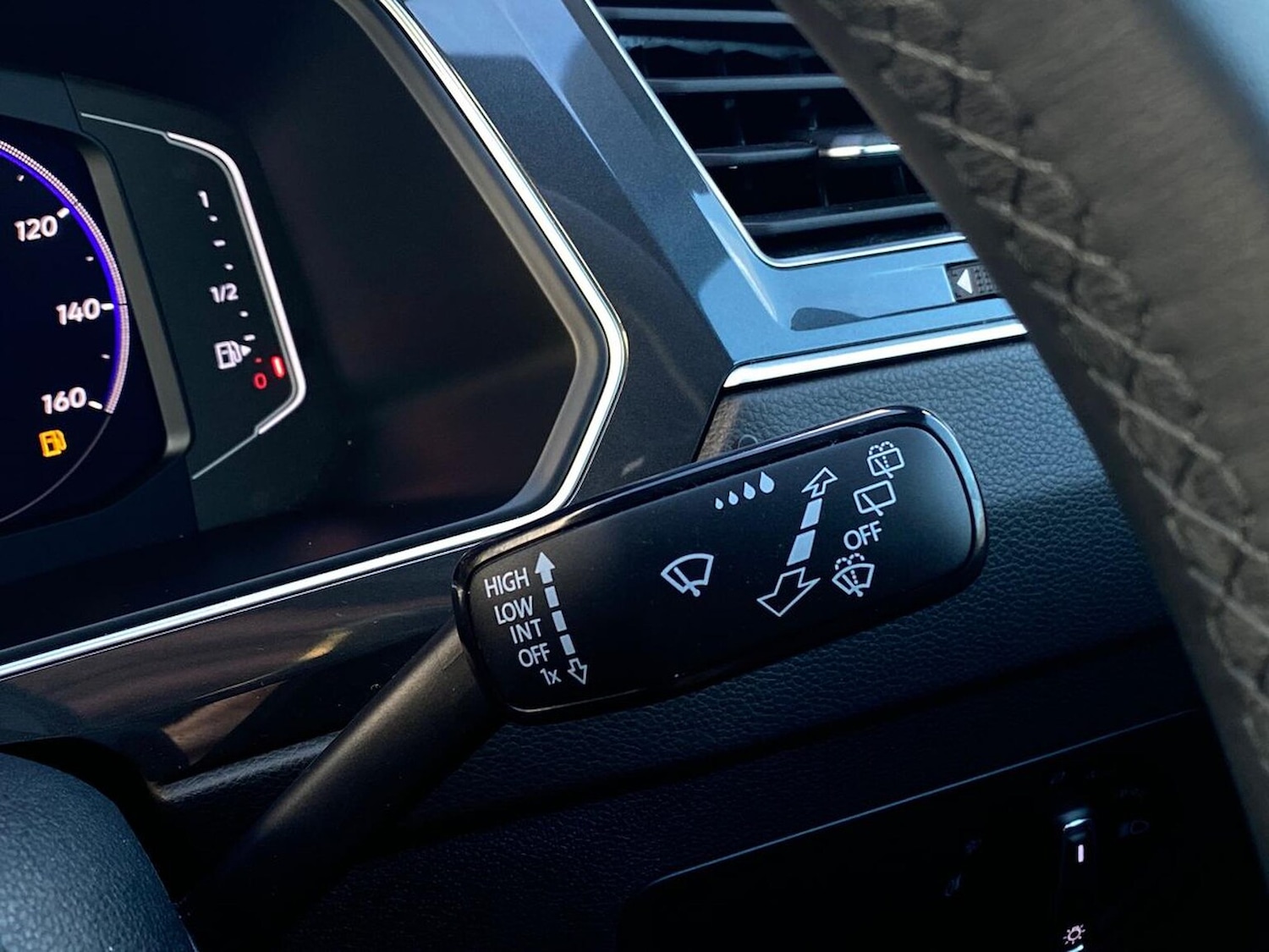 Used Volkswagen Tiguan 2022 for sale - 76986992: Photo 27