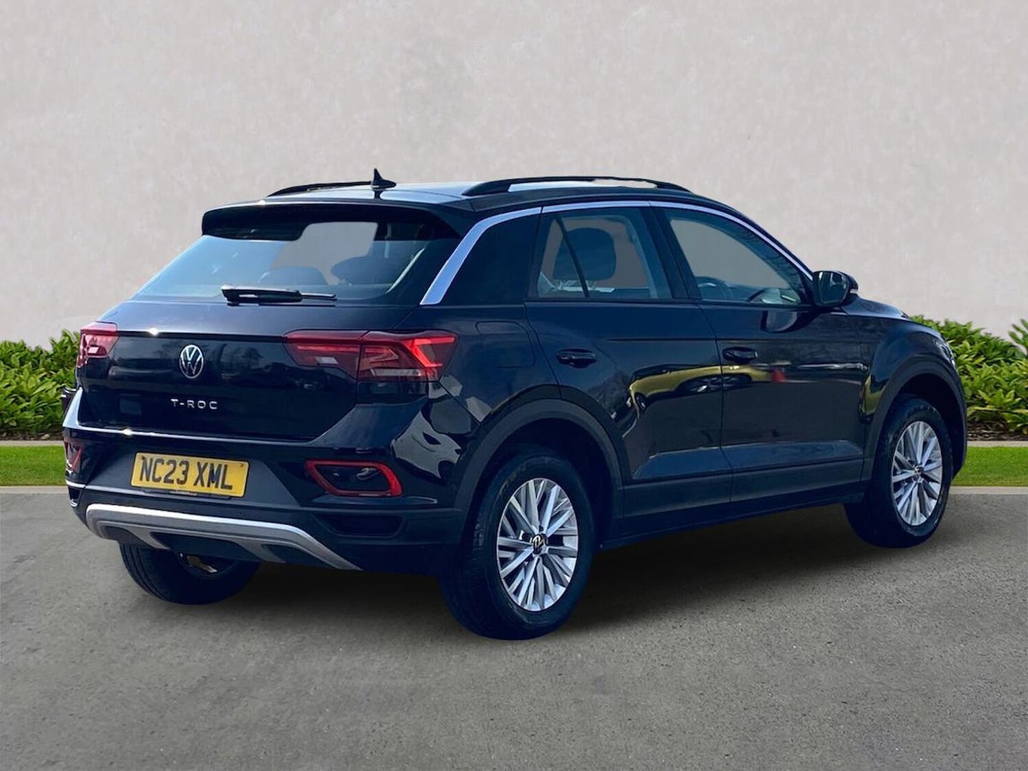 Used Volkswagen T-Roc 2023 for sale - 78195120: Photo 18