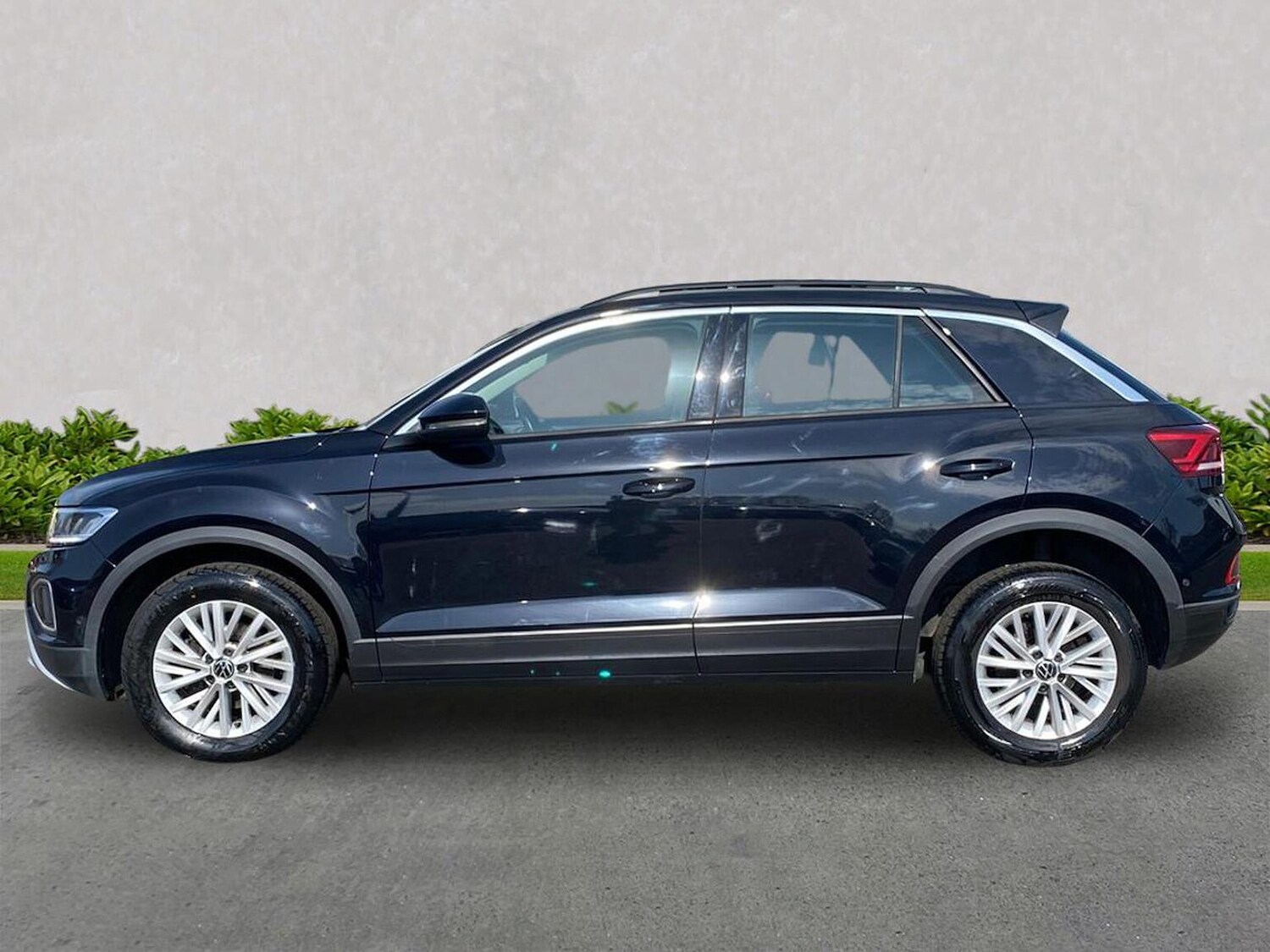 Used Volkswagen T-Roc 2023 for sale - 78195120: Photo 19