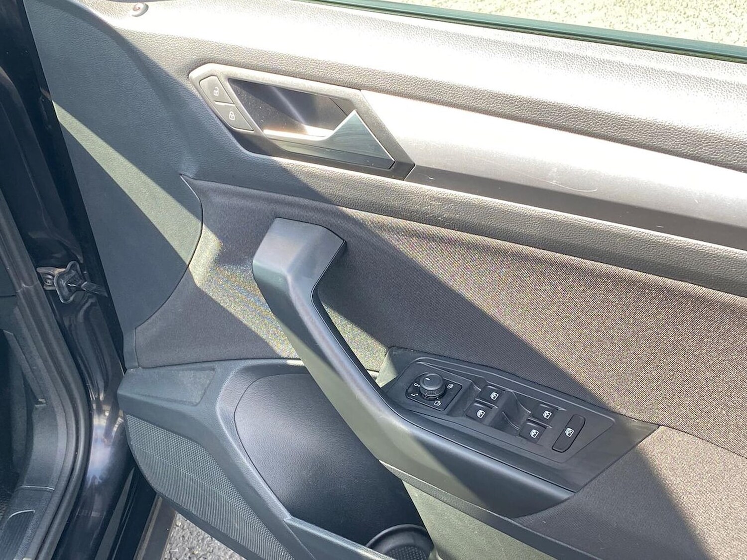 Used Volkswagen T-Roc 2023 for sale - 78195120: Photo 21