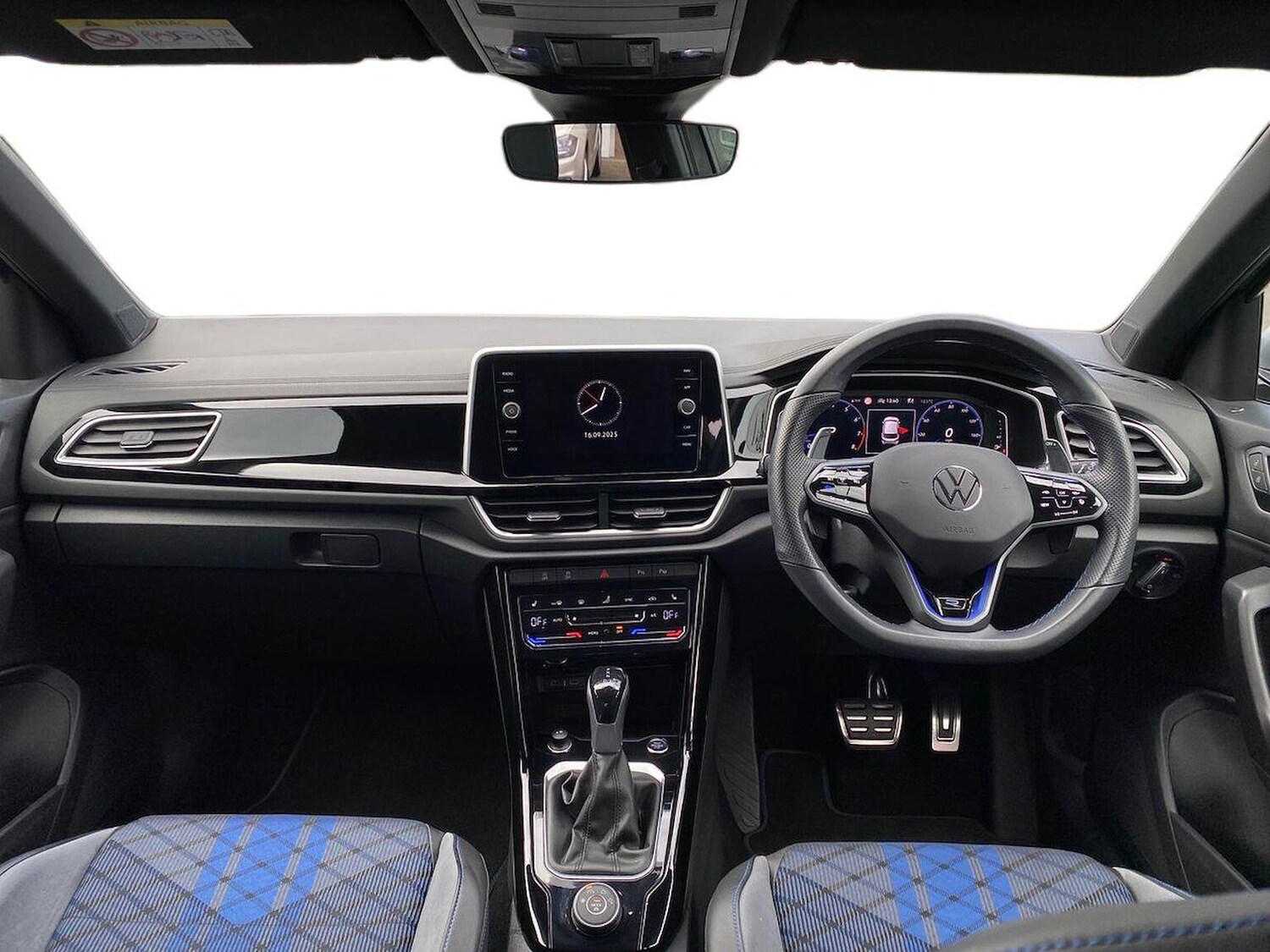 Used Volkswagen T-Roc 2023 for sale - 75971025: Photo 8