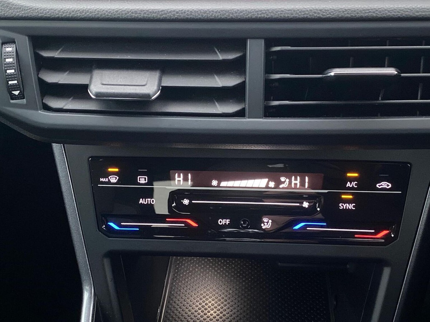 Used Volkswagen Polo 2022 for sale - 76725909: Photo 12