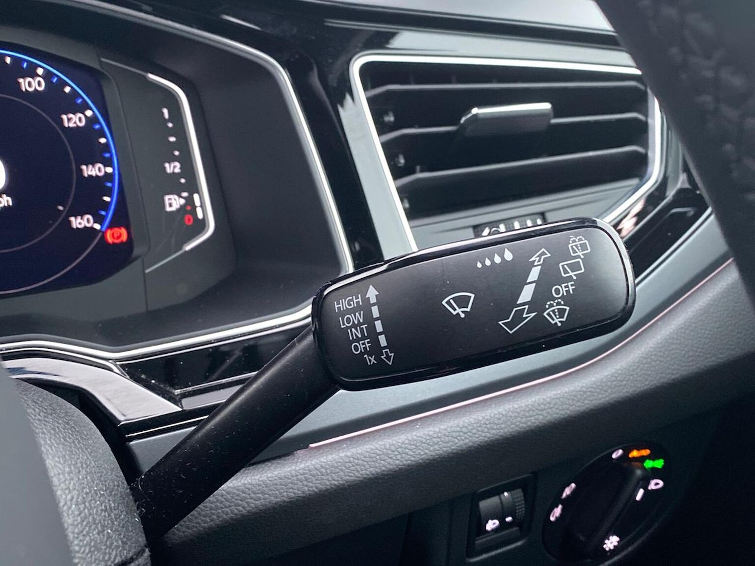 Used Volkswagen Polo 2022 for sale - 76725909: Photo 27