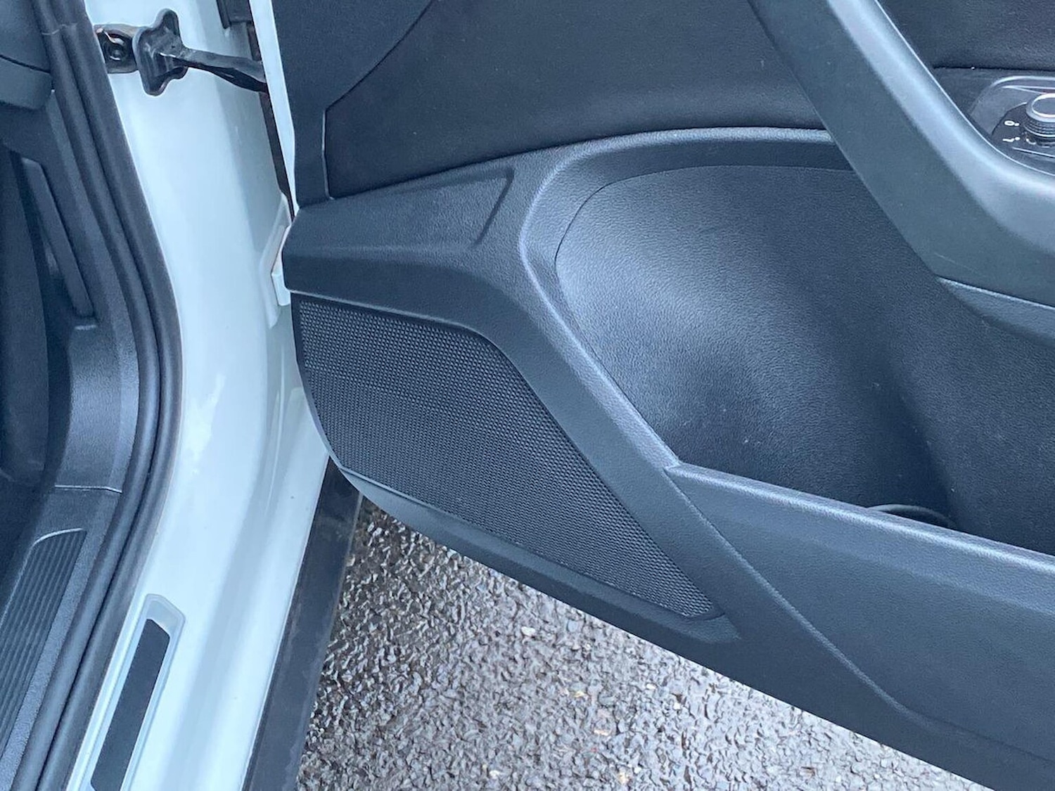 Used Volkswagen T-Roc 2022 for sale - 77688005: Photo 26